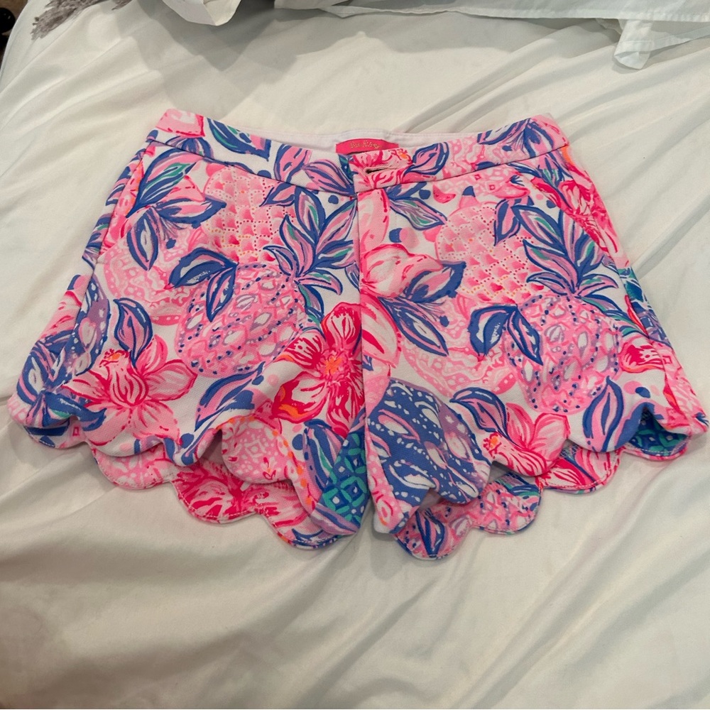Lilly Pulitzer scalloped shorts